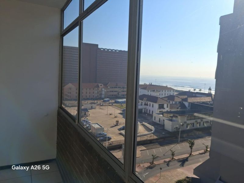 Newly Renovated 2-Bedroom Apartment with Sea Views - South Beach - Photo 1