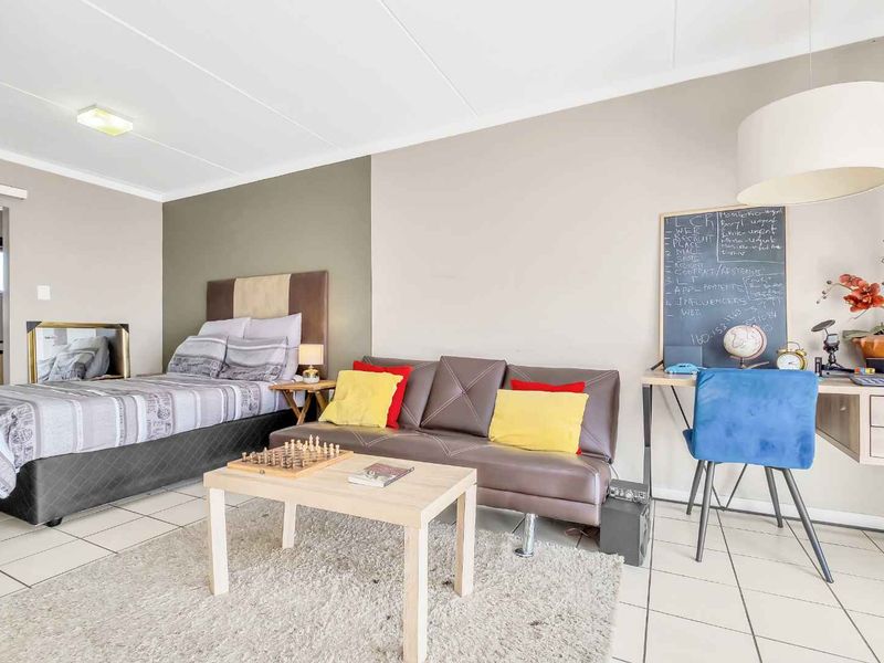 UPMARKET STUDIO APARTMENT - Photo 5