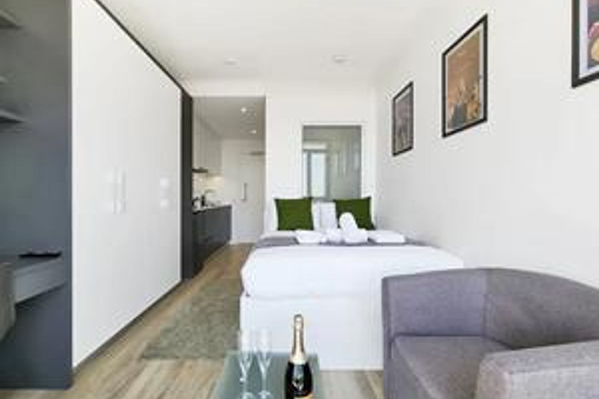 Studio Apartment with Iconic Mountain Views – For Sale | 1 on Albert, Woodstock, Cape Town - Photo 5