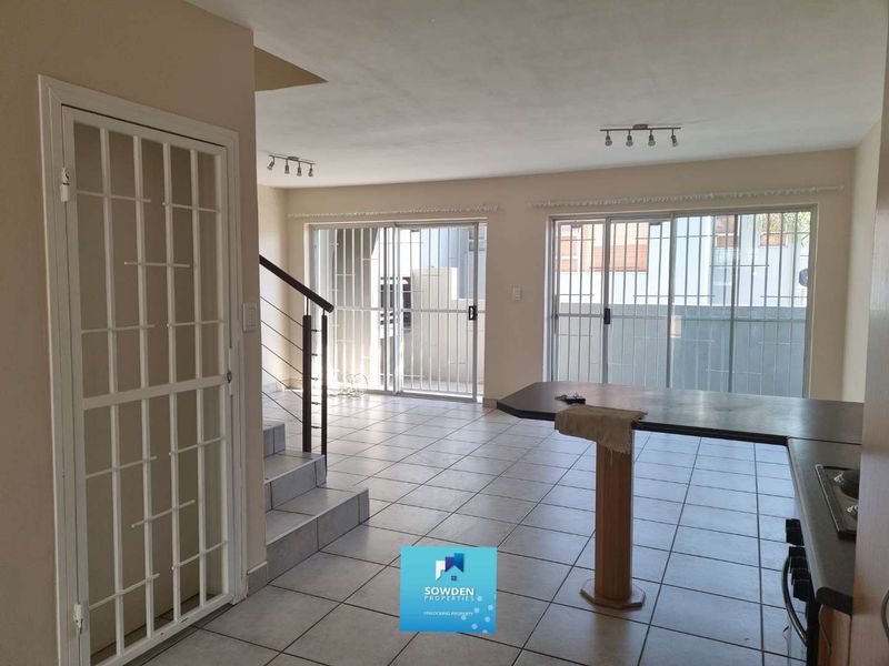 Townhouse For Sale In Klein Windhoek - Photo 5
