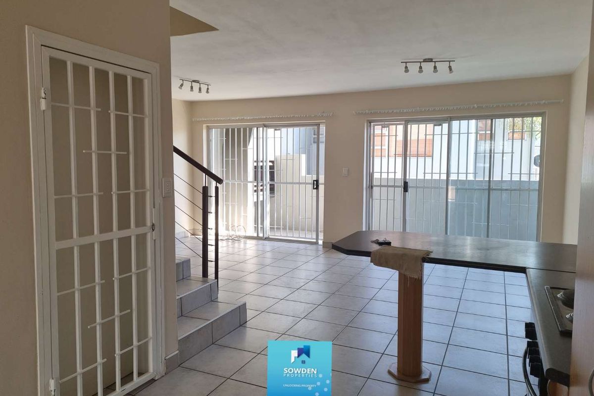 Townhouse For Sale In Klein Windhoek - Photo 5