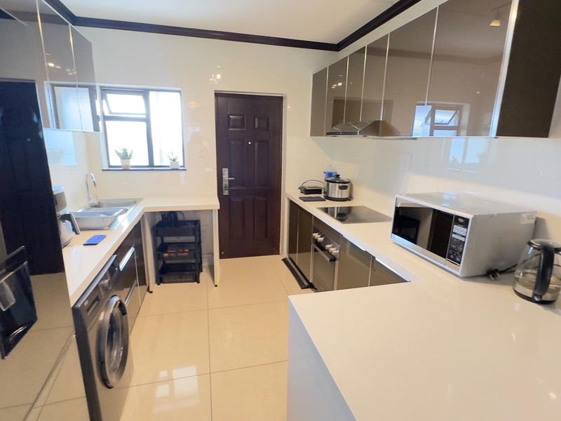 2 bed 1 bath apartment in Craigavon - Photo 3