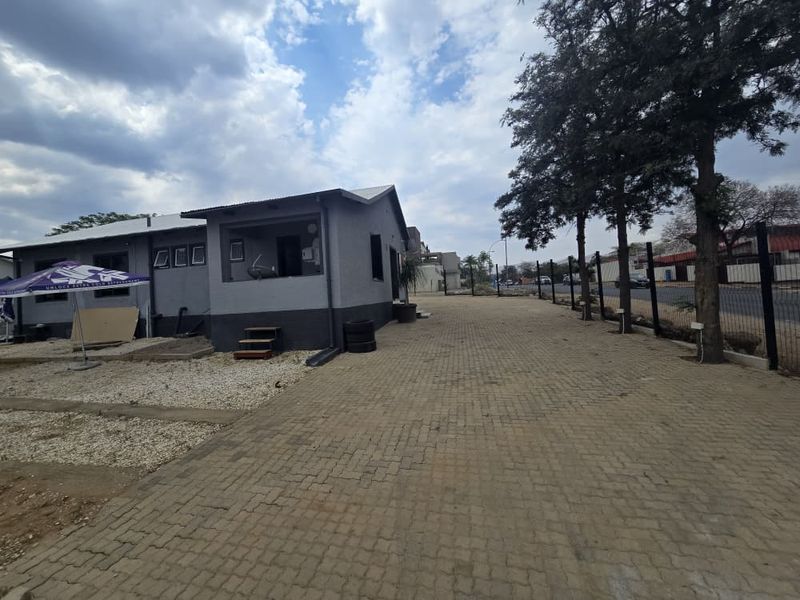 Large plot. Move your business here. Location Location Location! - Photo 7