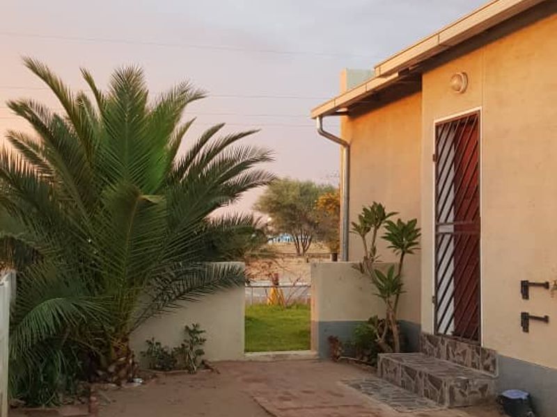 Family home in Osona Village - Photo 2