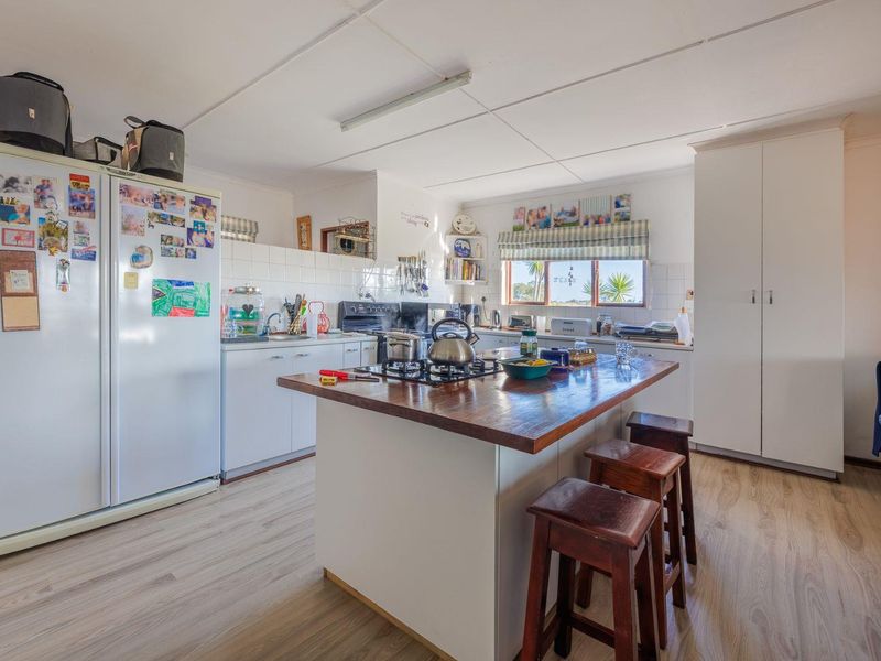 SMALLHOLDING FOR SALE: OFF-GRID OASIS IN THE WESTERN CAPE - Photo 6