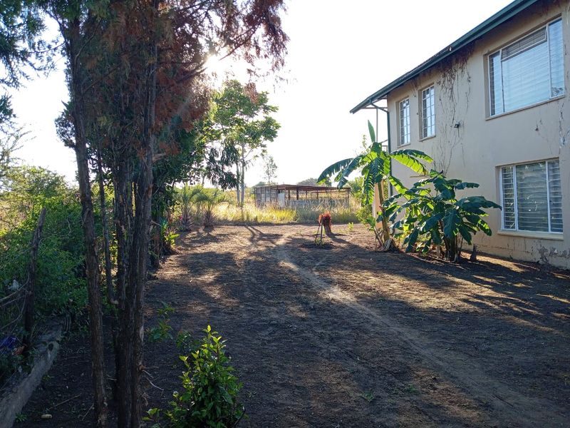 "Dream Big: 8.5 Hectares of Opportunity in Vastfontein! - Photo 5