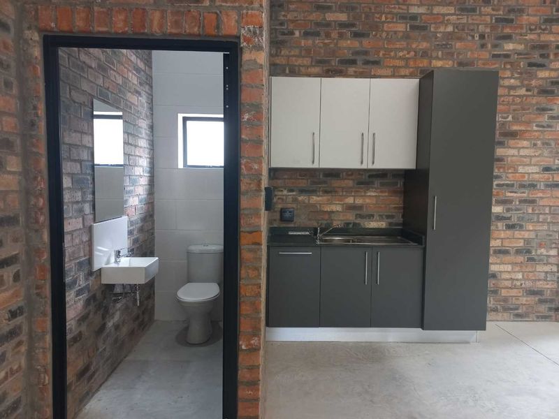 New development, ready for your business! - Photo 8