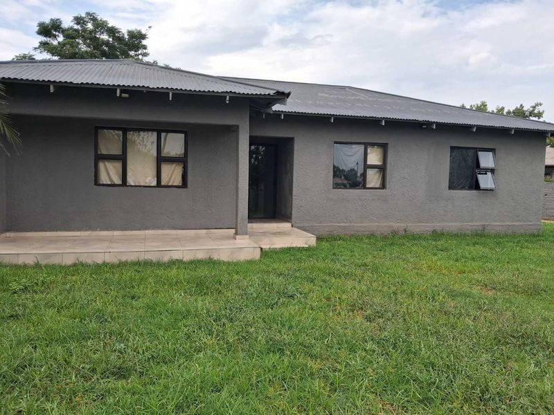 3 Bedroom House For Sale in Vanderbijlpark CW6 - Photo 2