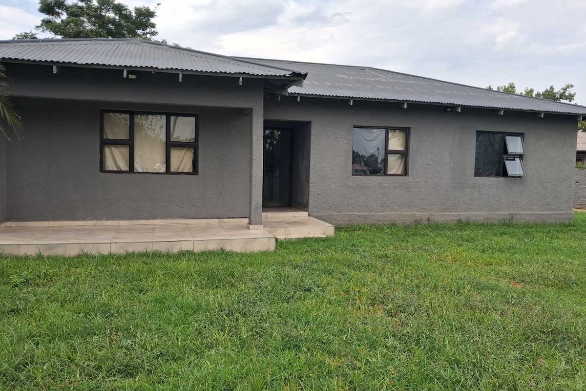 3 Bedroom House For Sale in Vanderbijlpark CW6 - Photo 2