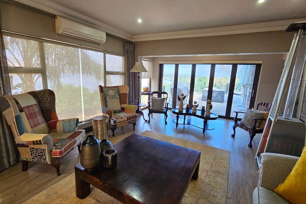 4 Bedroom Executive Family Home in Birdwood Estate - Photo 5