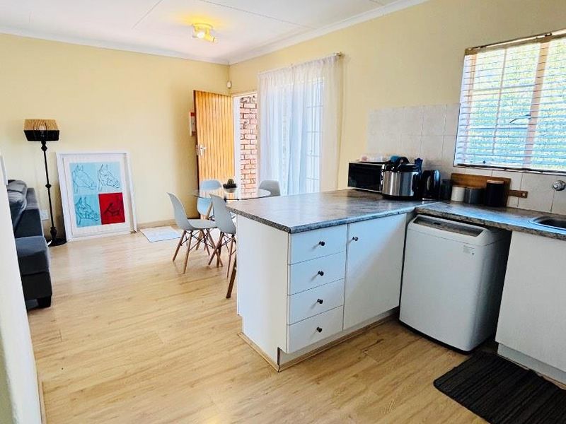 Prime Location Perfection: Your Dream Apartment Awaits - Photo 4