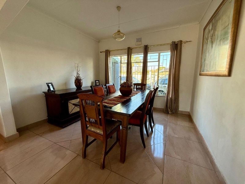 6 Bedroom House for sale in Vryheid - Photo 4