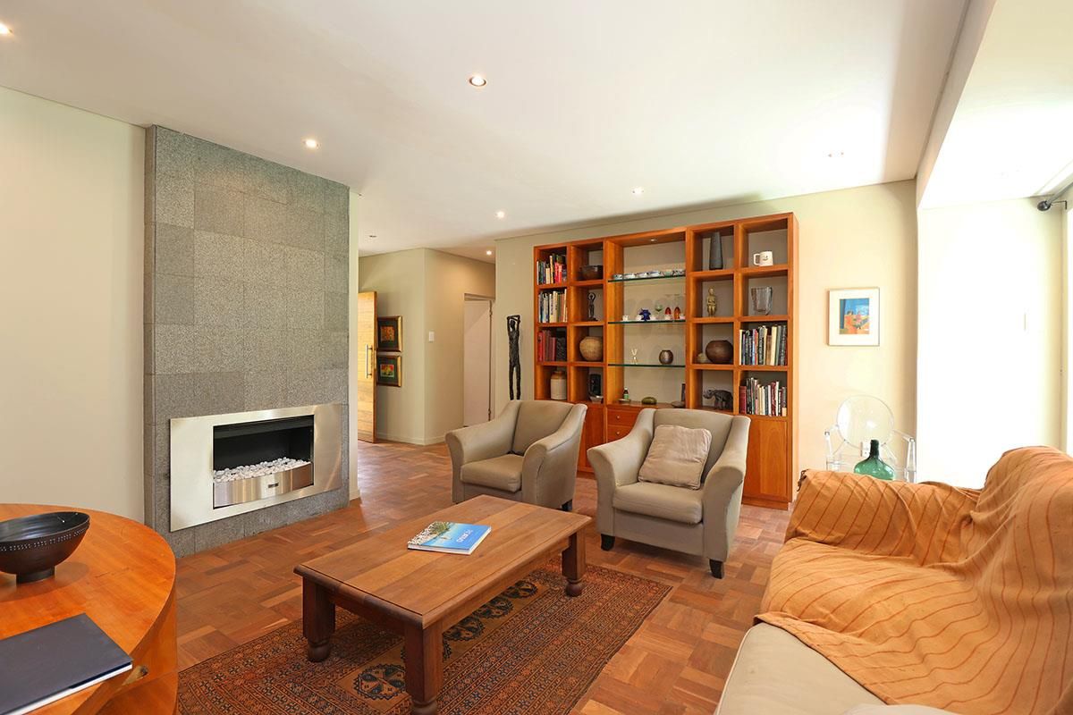 Modern Comfort Meets Elegance in Sandringham - Photo 3