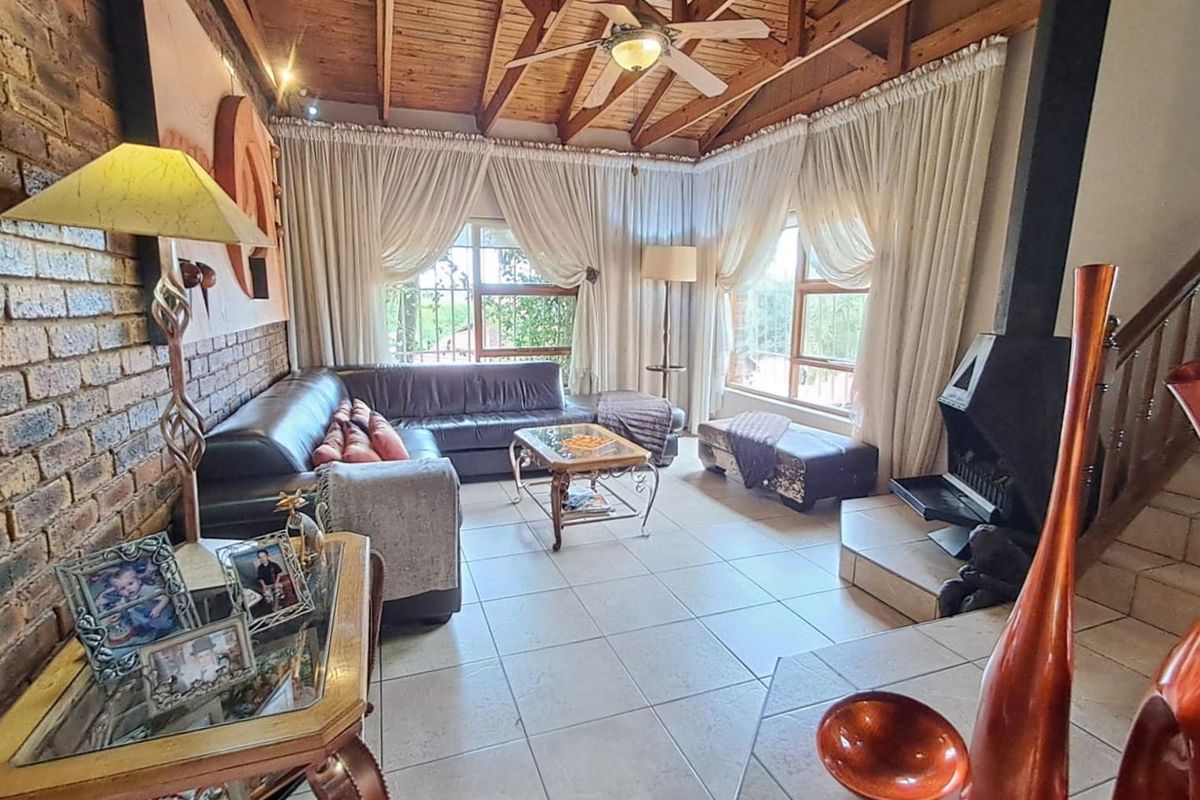 3 Bedroom Home for Sale in Mulbarton - Photo 4