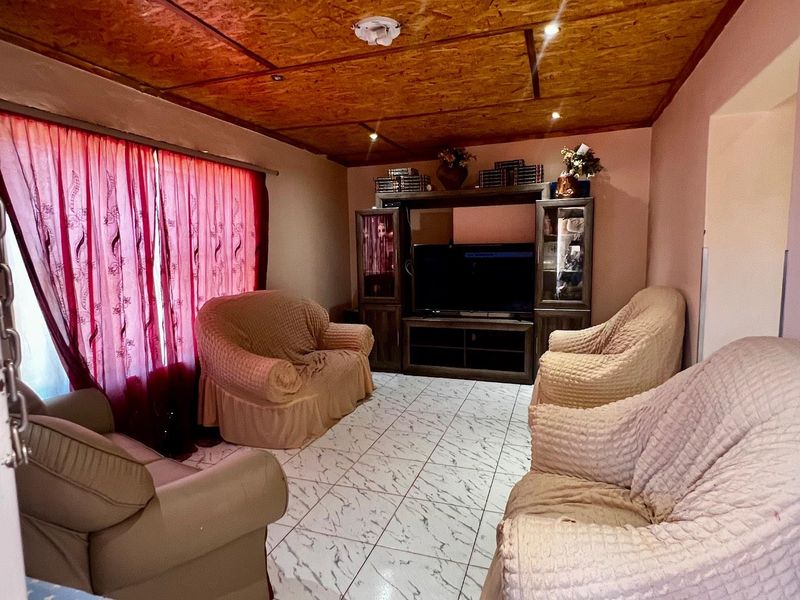 New listing in Khomasdal - Photo 7