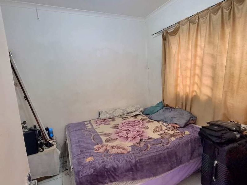 HOUSE & BAR FOR SALE IN HAKAHANA - Photo 6