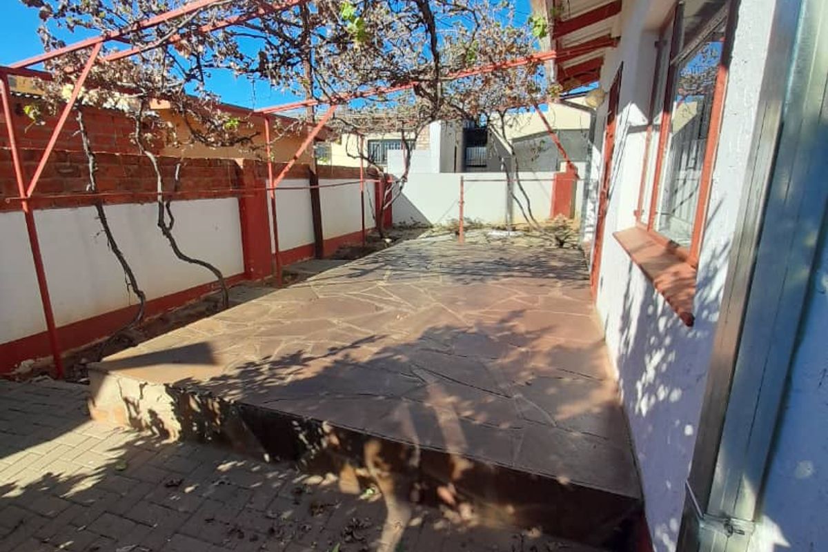 HOUSE FOR SALE KHOMASDAL - Photo 5