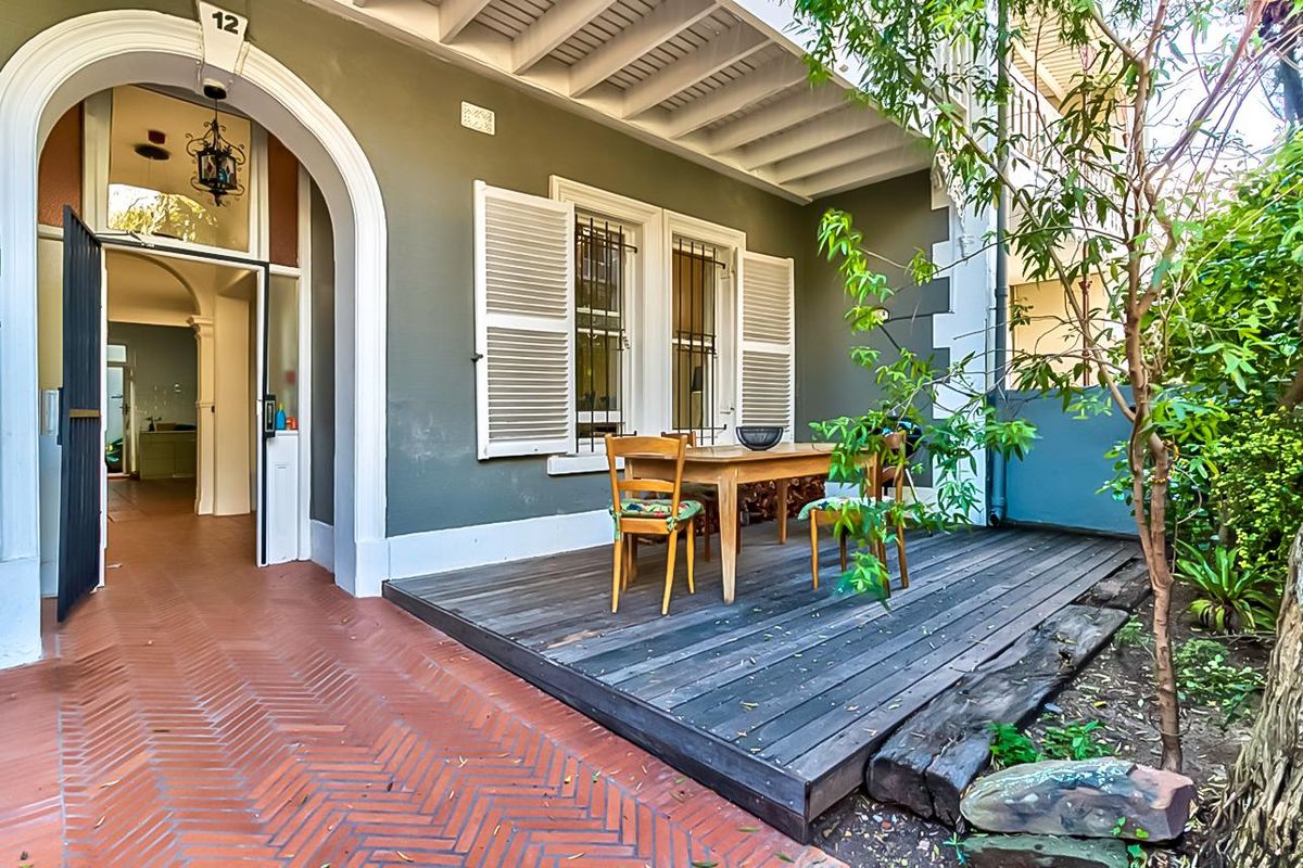 Live, Work, or Invest in this Prime Location close to Kloof Street. - Photo 2