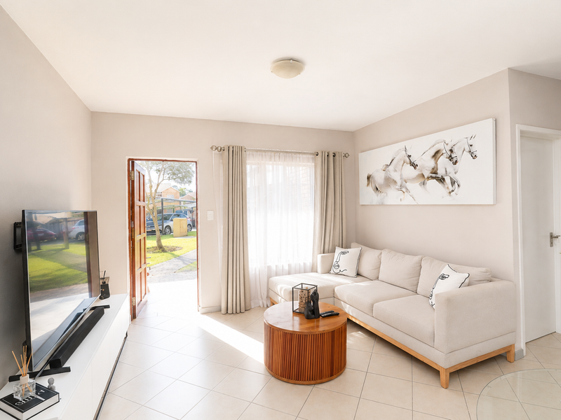 2 Bed 2 Bathroom, Family-Friendly Apartment with Clubhouse & Play Area - Photo 9