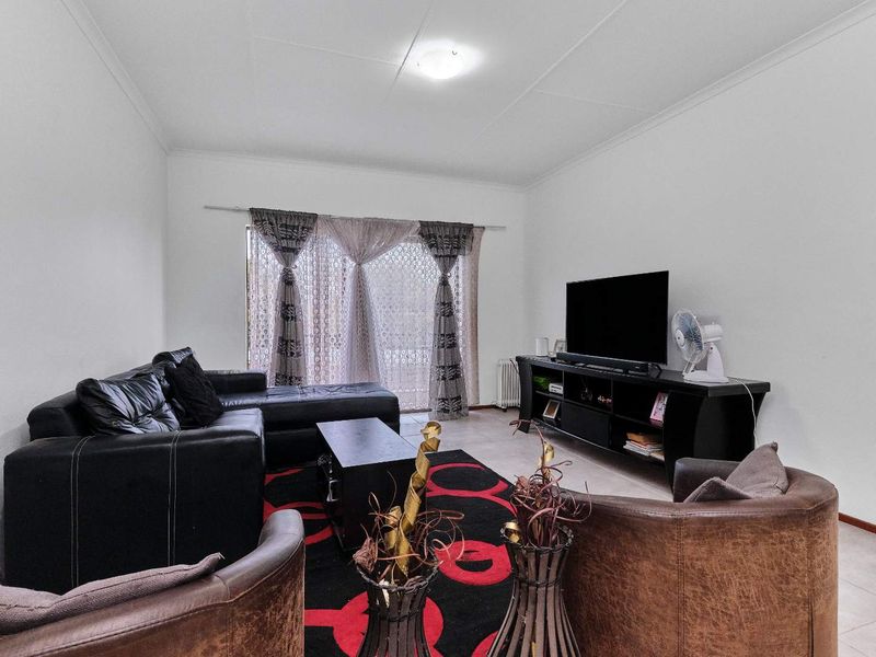 Calling All Investors and First Time Home Owners! - Photo 6