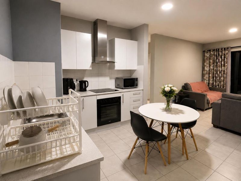 2 Bedroom Apartment For Sale in Parklands East - Photo 3