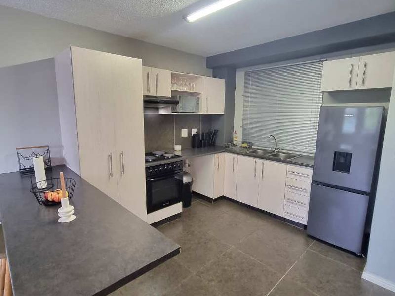 RIVERPORT APARTMENT FOR SALE - Photo 8