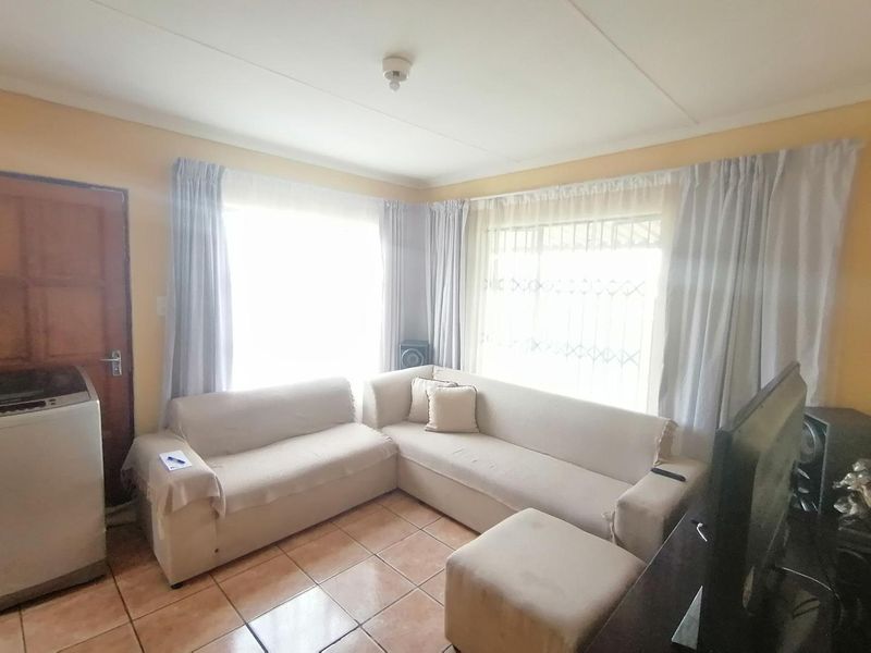 Delightful two-bedroom house - Photo 7