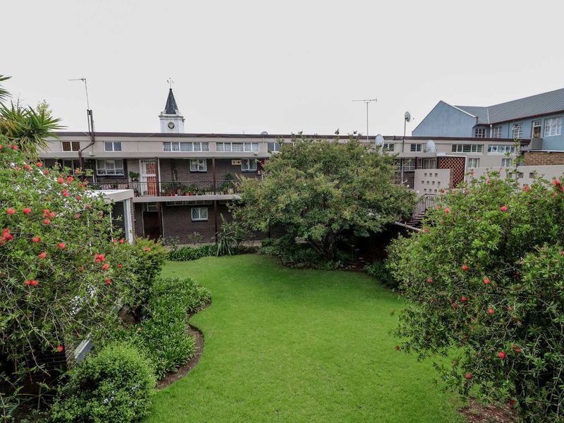 Spacious First Floor  3-Bed Apartment in Benoni CBD - Photo 4