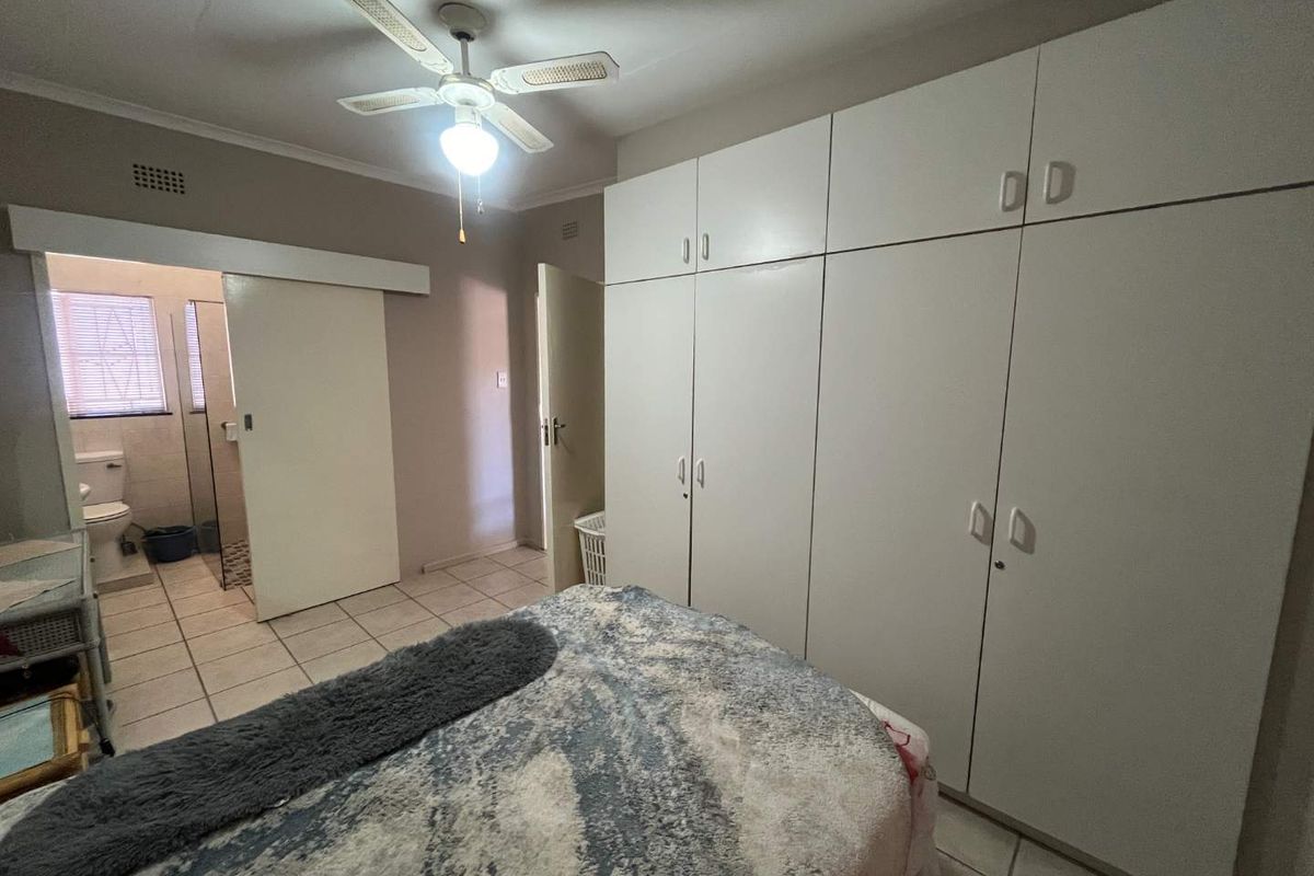 One-Bedroom Flat for Sale in Keidebees - Photo 3