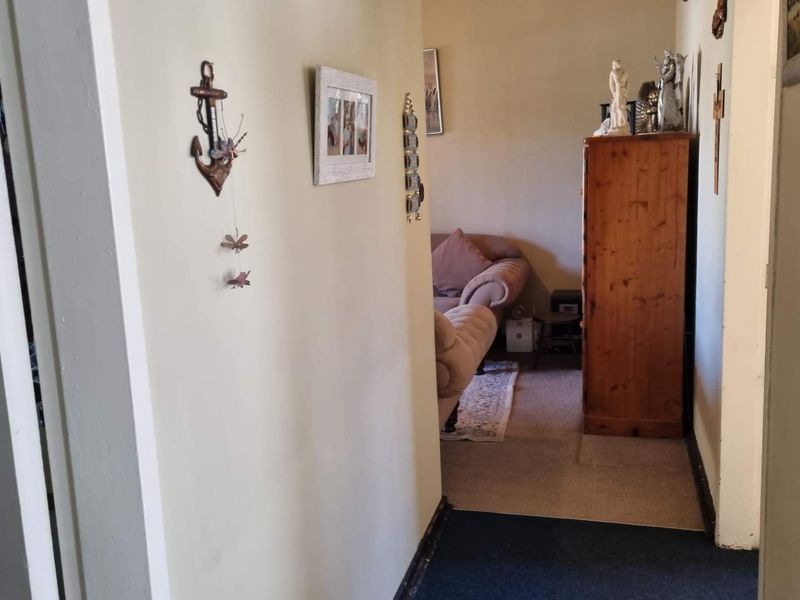 3 bedroom unit for sale - Photo 6