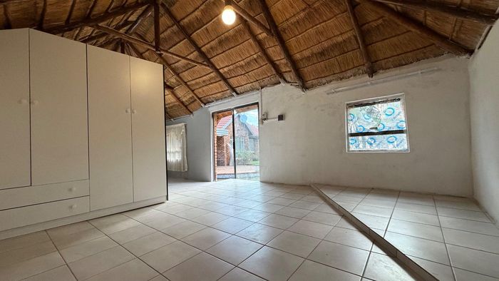 Property #2488764, House Rental Monthly in Sunward Park