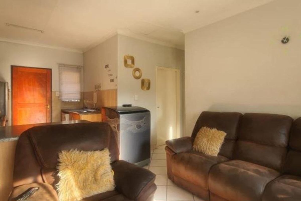 2 Bedroom Apartment For Sale - Photo 4