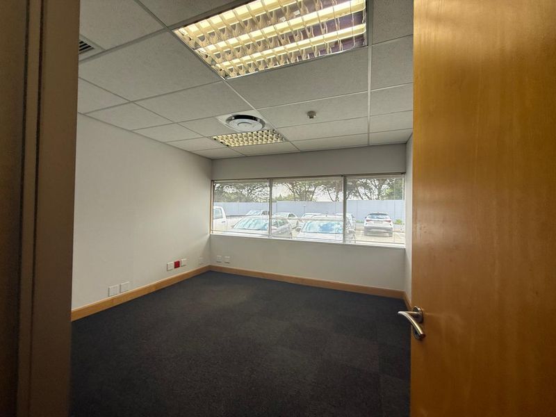33 Fricker Ground Floor Office Space to Let – Immediately Available - Photo 6