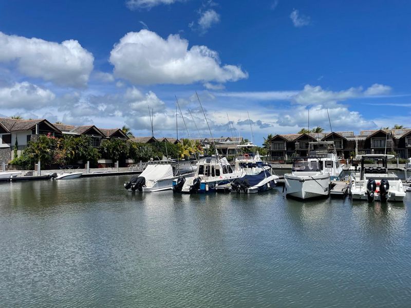 Exceptional Marina Apartment with Breathtaking Mountain Views - Photo 2