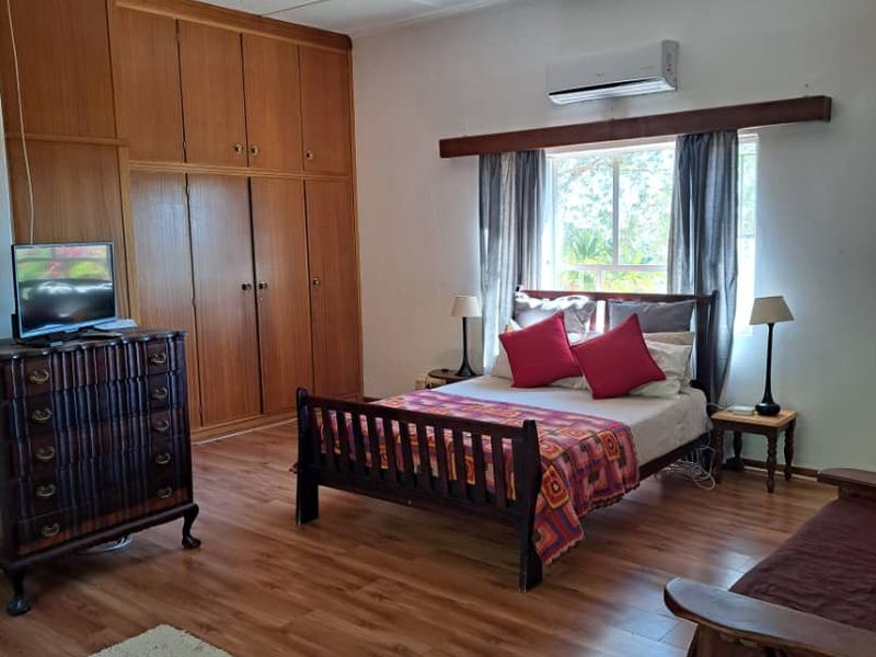 Guest House & Private Residence for Sale – Gochas, Hardap Region - Photo 6