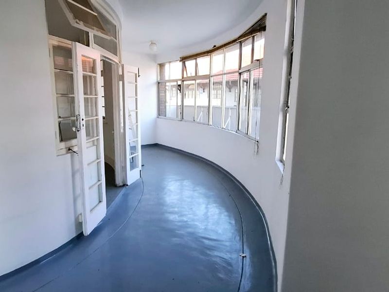 **Mini College / Learning Institution / Medium to Large Office Space Available in Centralized Location** - Photo 2