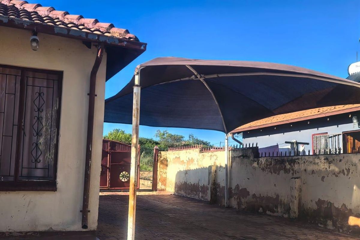 2 bedrooms house to rent in Soshanguve UU - Photo 2
