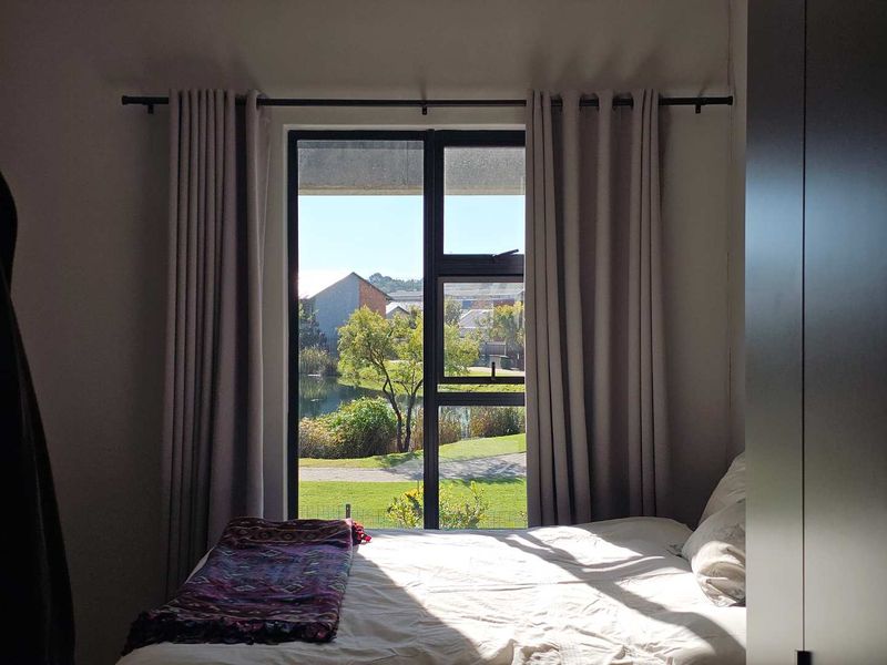 Stunning Modern 3-Bedroom 1st floor Apartment for Sale in Six Fountains Estate. Stunning view! Truly the entertainer's dream! - Photo 5