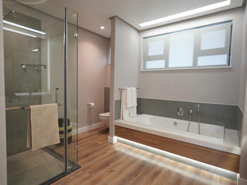 Stunning 4-Bedroom Apartment in City Center, Steyn City - Photo 9