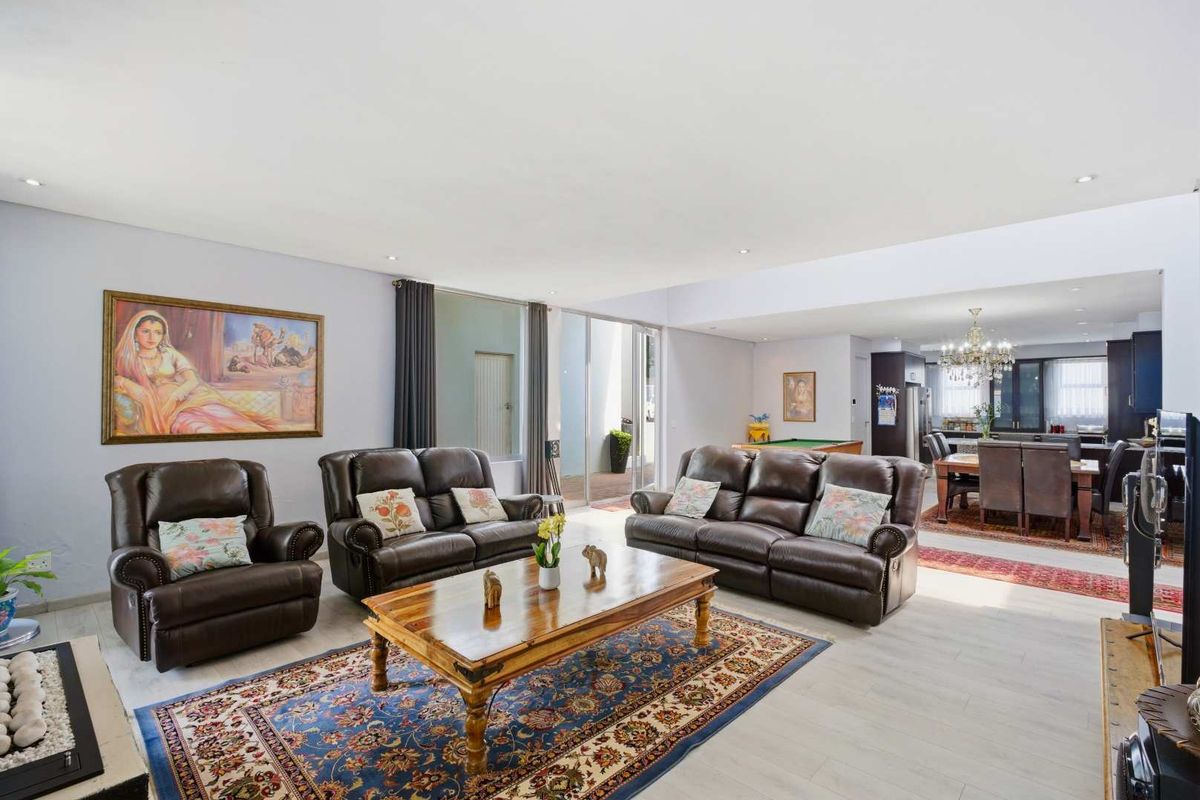 Secure Your Sanctuary: Exclusive Bryanston Home for Sale! - Photo 4