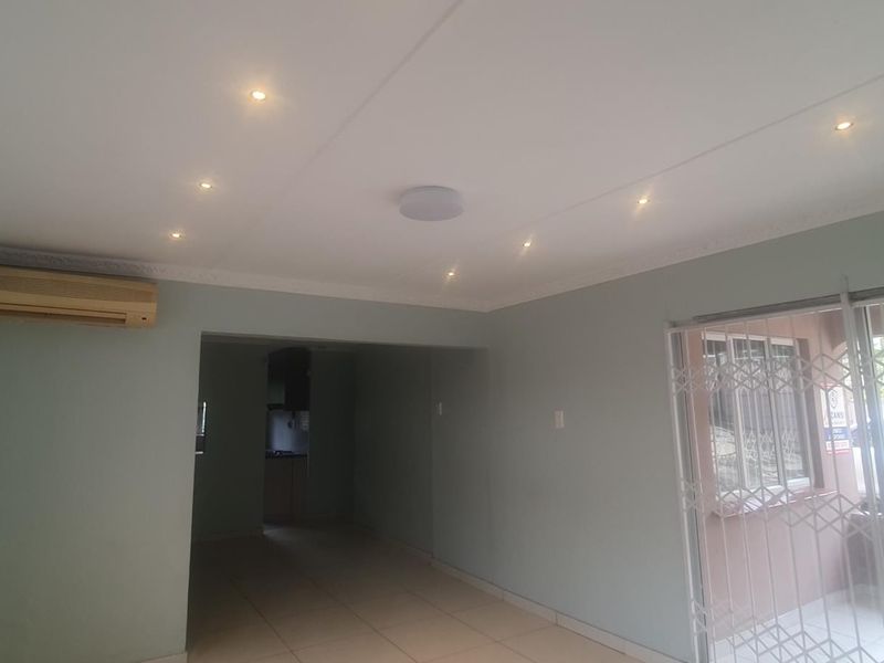 3-Bedroom Freestanding Home with Self-Contained Granny Flat in Parkgate - Photo 6