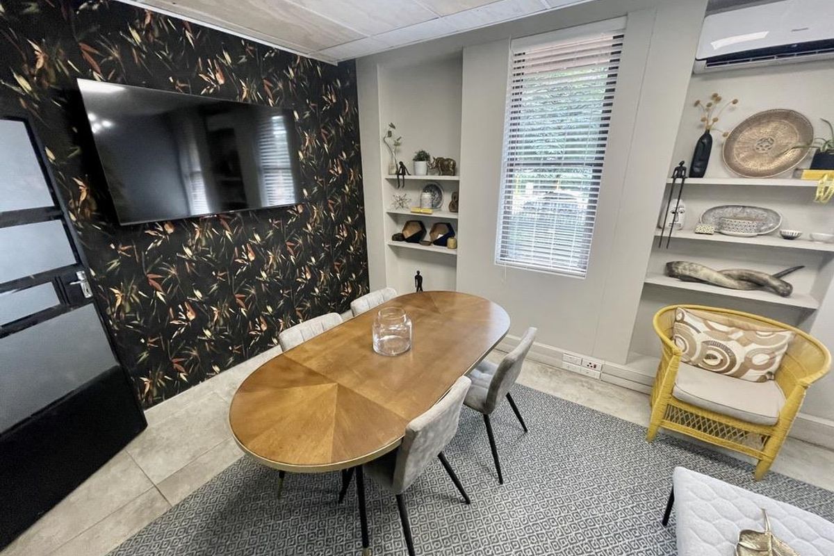 Hendra - 300m2 A-Grade Commercial Office for Sale – La Lucia - Photo 4