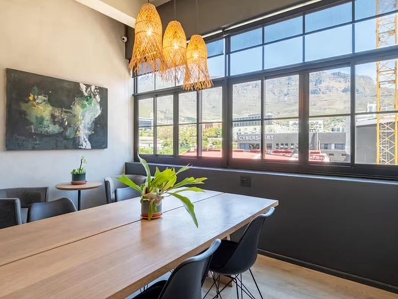 97% Airbnb Occupancy | Fully Furnished | Prime Zonnebloem Investment - Photo 10