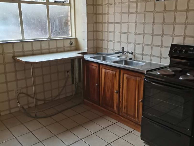 2 Bed 1 Bath Apartment for sale - Photo 5