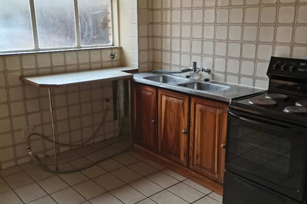 2 Bed 1 Bath Apartment for sale - Photo 5