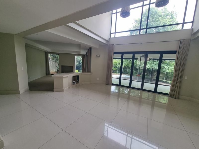 EXCLUSIVE CLUSTER IN PRIME LOCATION HURLINGHAM - Photo 6