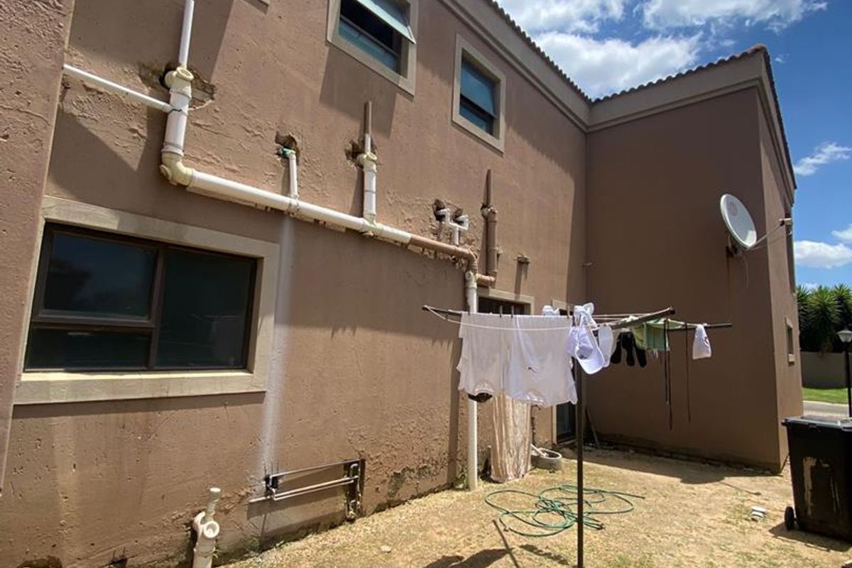 6 bedroom home for sale - Photo 5