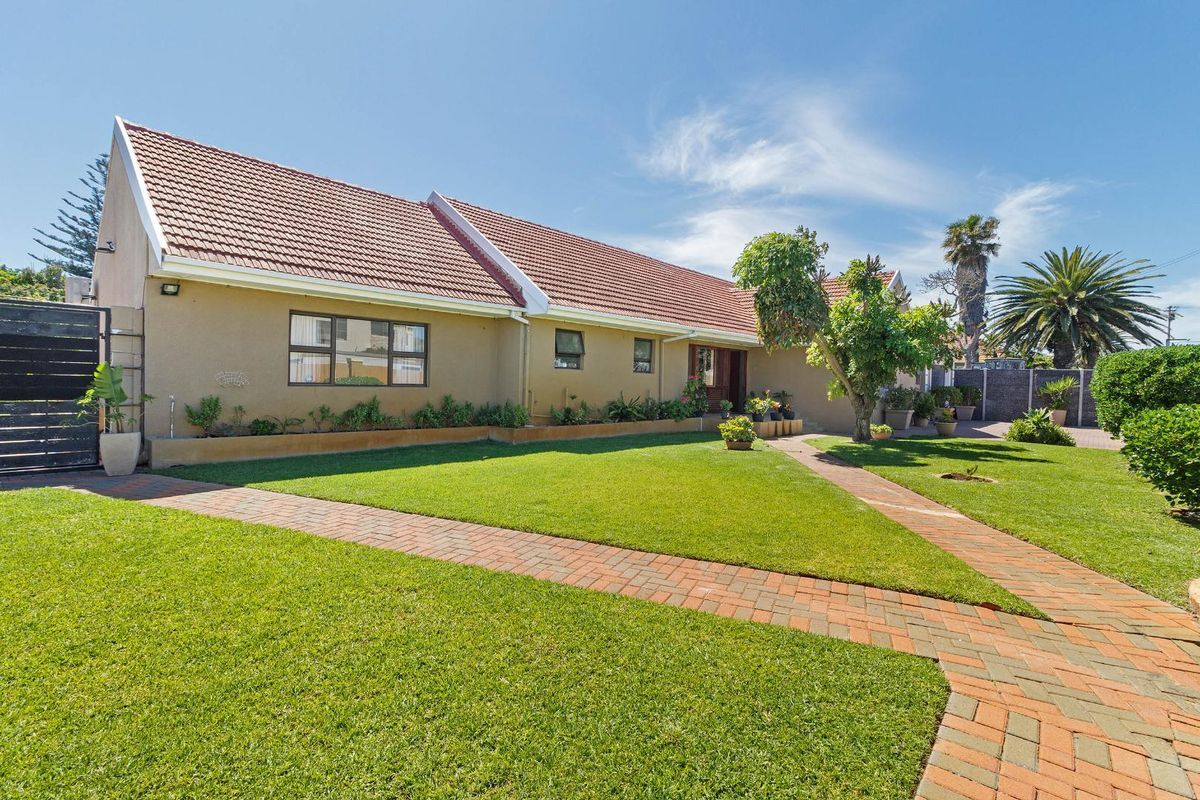 SPACIOUS, PRIVATE, CENTRAL - Photo 3