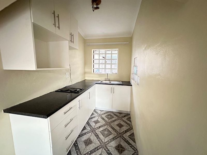 Spacious 1-Bedroom Garden Cottage to Rent in Danville - Photo 2