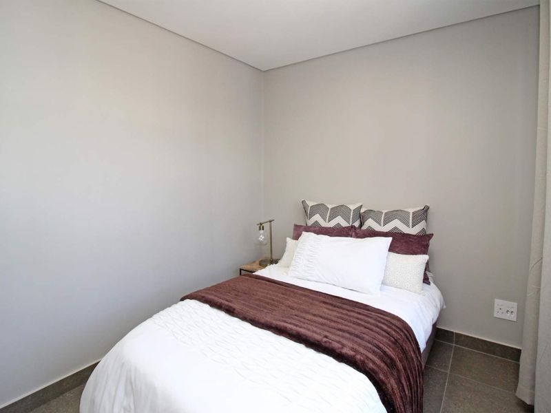 Modern First floor 2 Bedroom apartment for rent - Photo 8
